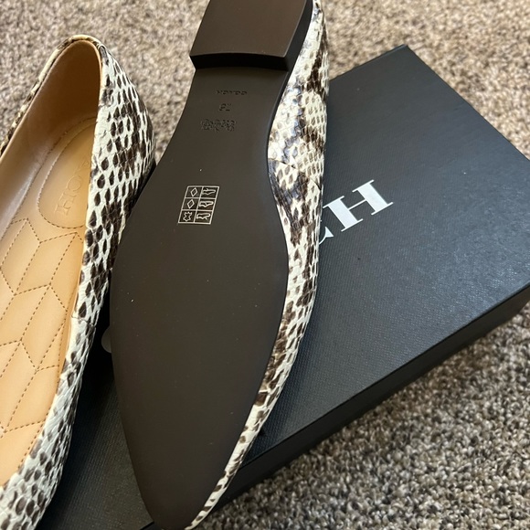 Coach flats new with tags and original box - Picture 2 of 5